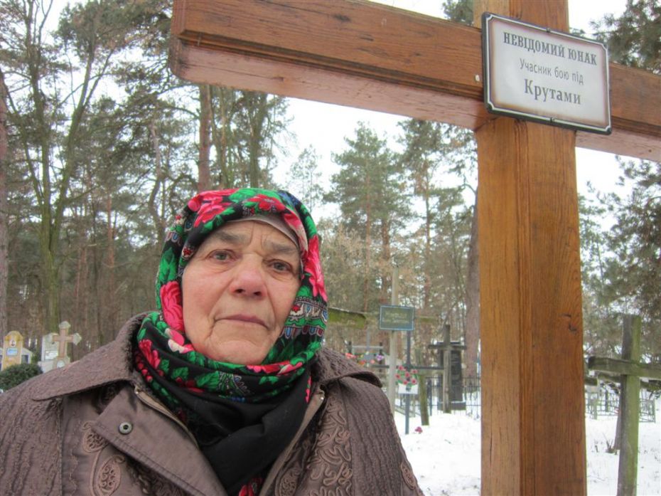 Донедавна лише Людмила Удовик доглядала за могилами