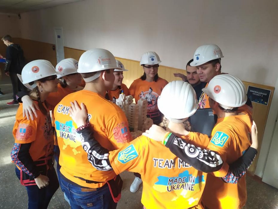 84329538_1290759907775214_7148561361511907328_n