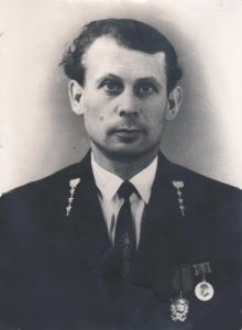 Масельський-В.Т.-220x300-1