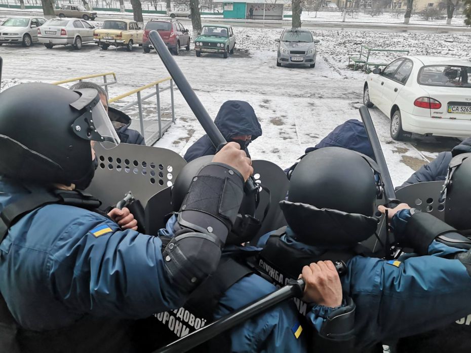 На базі Чорнобаївського районного суду охоронці Феміди Черкащини удосконалили професійну майстерність (4)