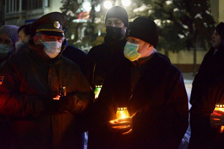 photo5301255280388060013-768x512