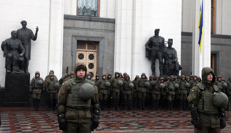 Навала поліціянтів під Верховною Радою