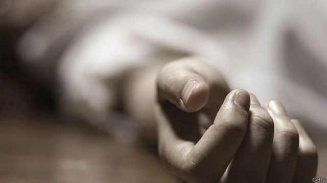 150604143653_die_dead_man_hand_624x351_getty