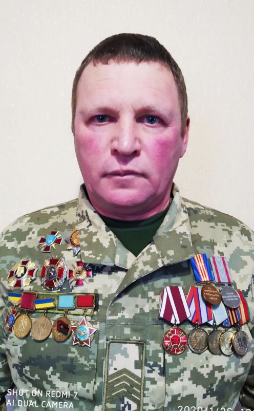 e16edf811387879e57a9ccb1e5ba412d_0_1400_0