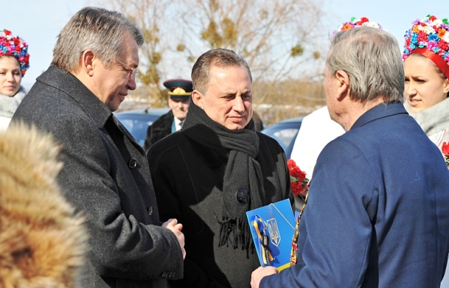 У центрі - Борис Колесніков