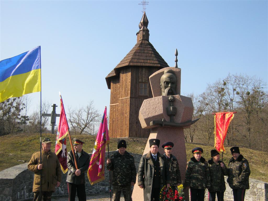 Козаки-холодноярці насамперед поклали вінок Іванові Підкові, про якого писав Шевченко