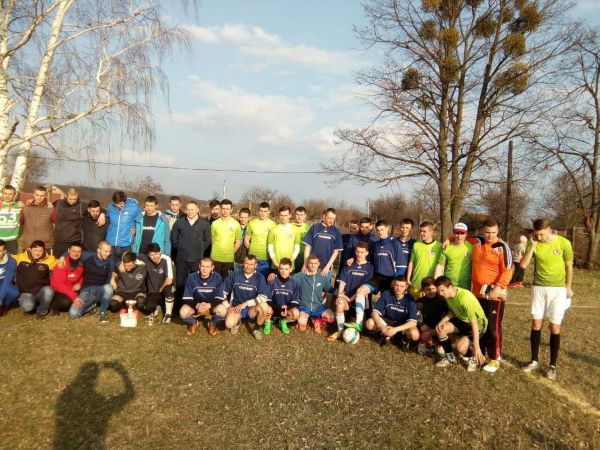 Учасники матчів