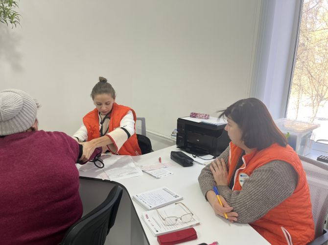 Черкаська 1