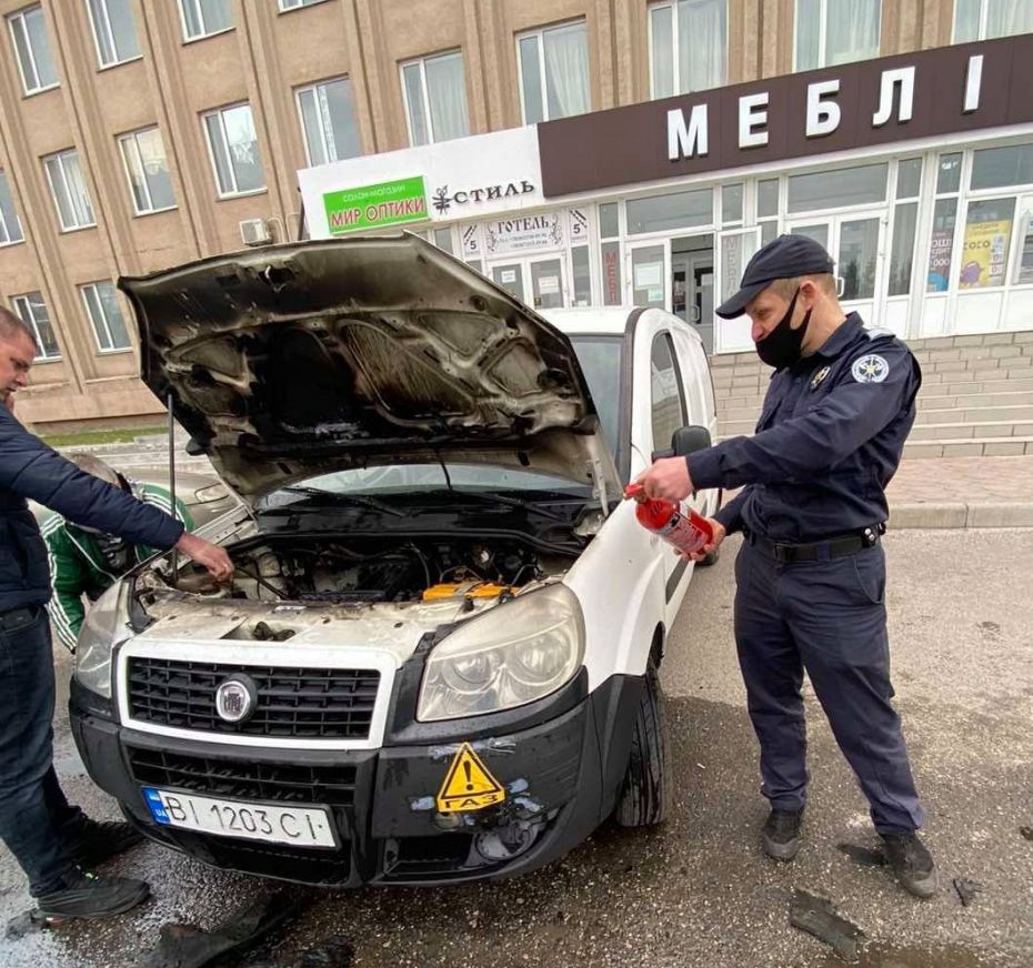 Пильність співробітників Служби попередила велику пожежу поблизу Золотоніського суду (2)