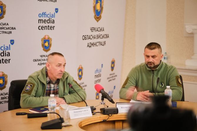 Без назви