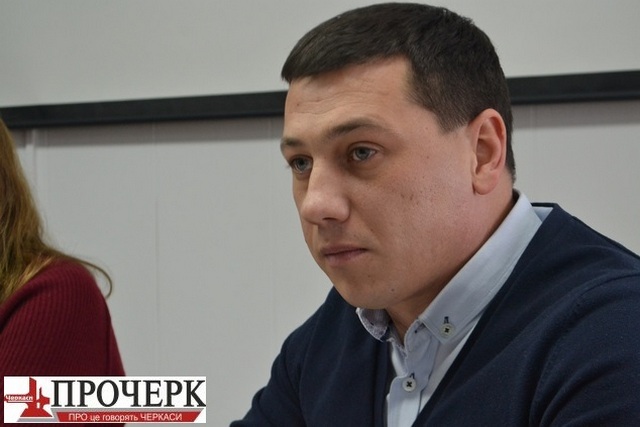 f672e95776c8b1e19e3b19ad4ea1aff8