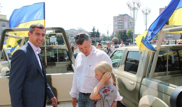 Експерт хвалить Юрія Ткаченка за те, що той не грає в політичні ігри. Фото: Facebook/Юрій Ткаченко