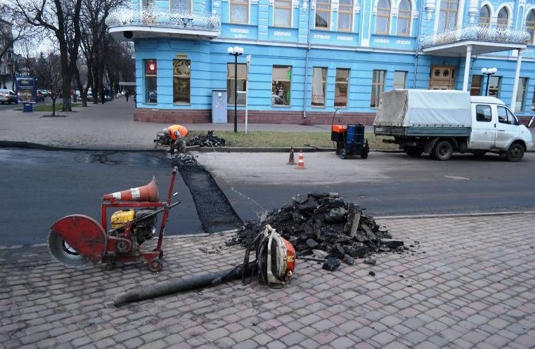 Фото з прес-релізу міськради від 7 грудня 2015 року