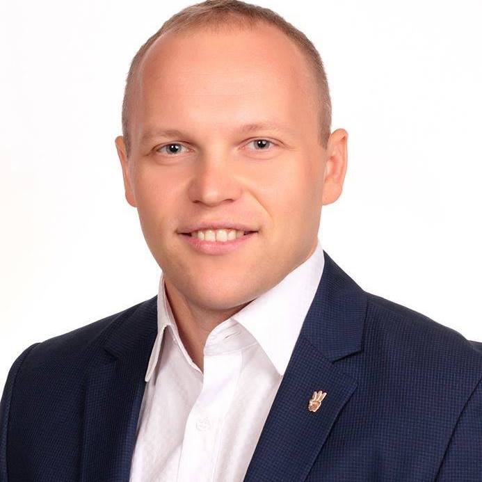 27751754_10212177381935138_5417363656057238904_n