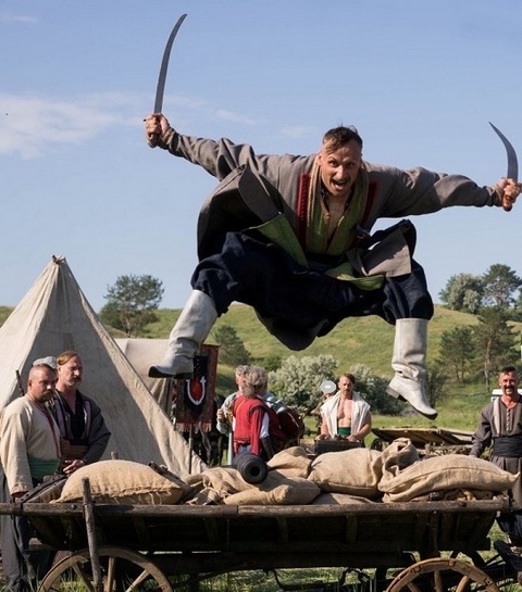 35486033_187519971954487_8229219745010810880_o