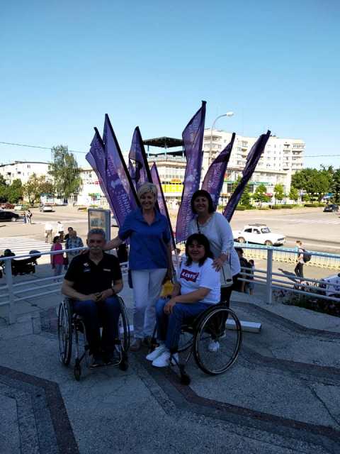 60455277_301818877394316_5613957159965425664_n
