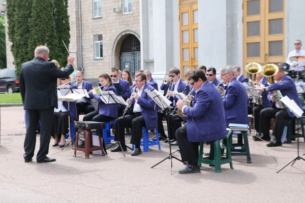 img9512710x4341