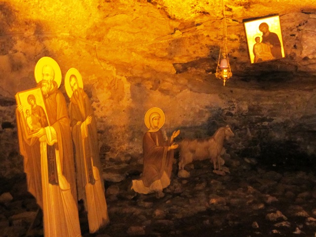 Саме в цій печері брати й знайшли диво-ікону