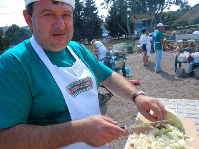 Фото – зі сторінки секретаря Черкаської міської ради Олександра Радуцького в соціальній мережі «Фейсбук»