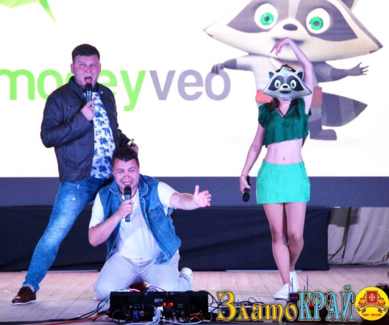 DSC_6921-768x643
