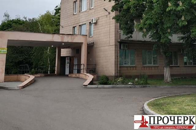 Вхід в третю лікарню