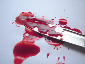 knife_blood