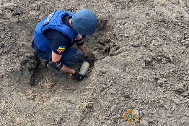 photo5188702582904828861