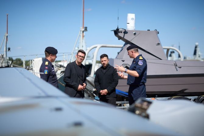 Президент України Володимир Зеленський та прем'єр-міністр Великобританії Енді Бернем у Портсмуті / Фото: Офіс президента України