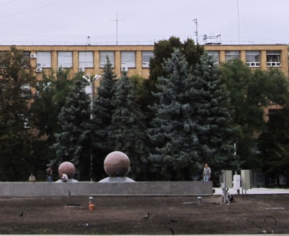 Чиновник повідомив, що днями зустрівся з приватними організаціями, які хотіли б взяти участь в фінансуванні ремонтних робіт. Підрядник їм дасть рахунок, вони оплатять вартість…