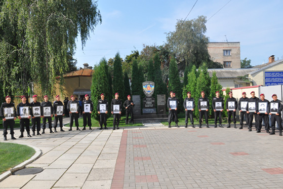 PM687image001
