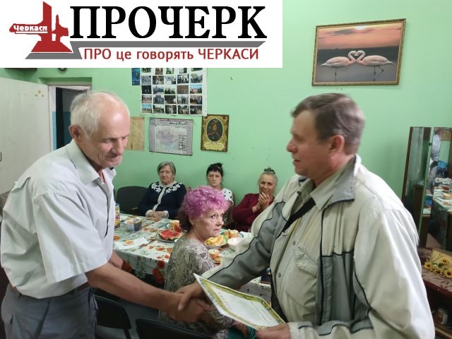 Нагородження подякою Тараса Заболотного Нагородження подякою Тараса Заболотного