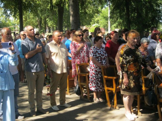 Звучить український Славень
