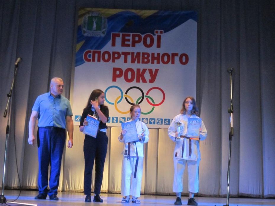 Учасників урочистої церемонії вітав міський голова Сміли Олексій Цибко