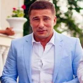 31781829_1576734209103658_6478962692911529984_n