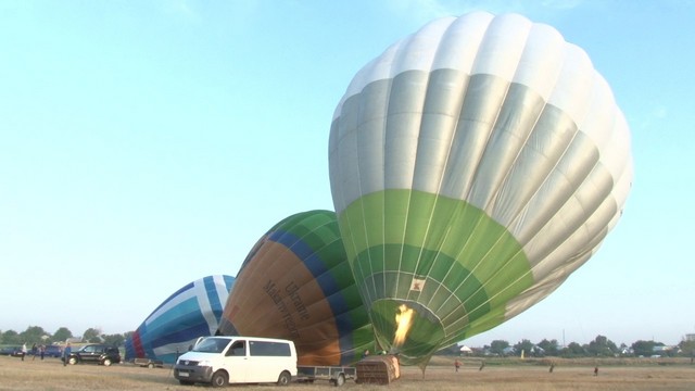 ac76e81e4bbaa8aaa40c2c2f35ec7c02