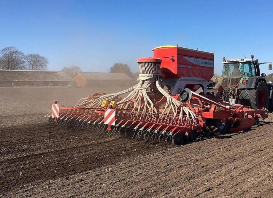 393742686_343084341626529_2658599198507579762_n