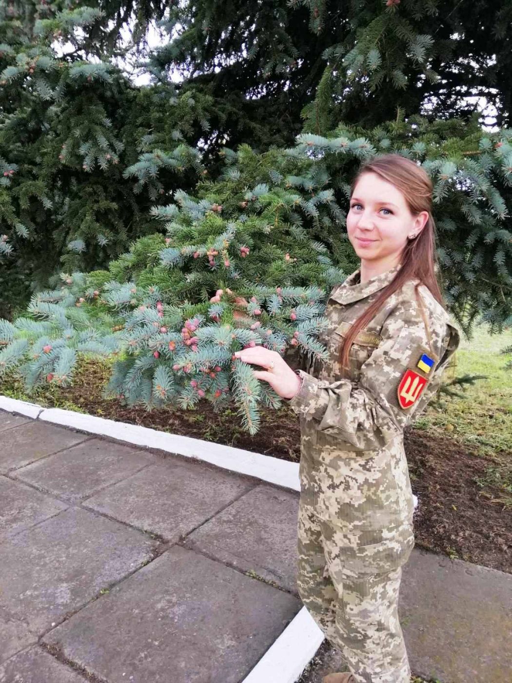 Після 3-х років на фронті, катеринопільчанка знайшла роботу за фахом у рідному селищі (2)