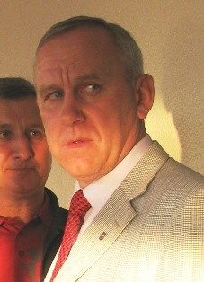 Бютівець Озірний готовий допомогти народнику Терещуку завоювати довіру людей