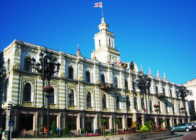 Мерія Тбілісі (фото Гела Васадзе, panoramio)