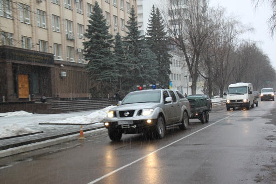 Колона автомобілів з учасниками АТО