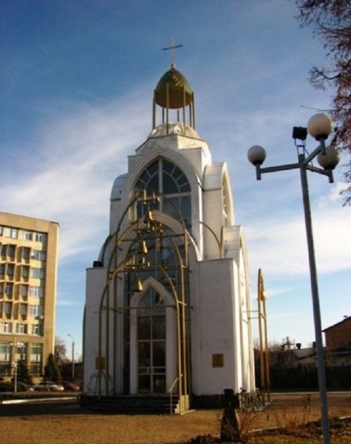 Храм святих Рівноапостольних Кирила та Мєфодія УПЦ КП у Черкасах