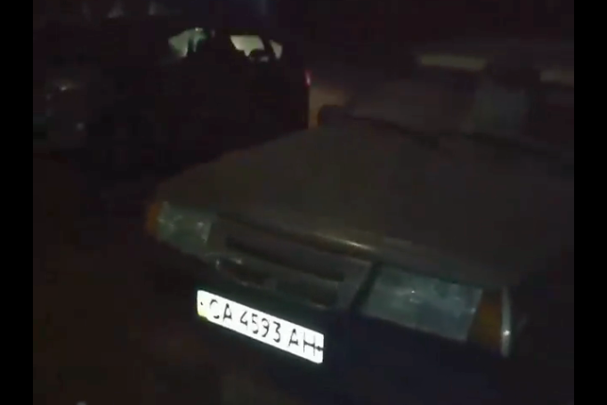 Автомобіл