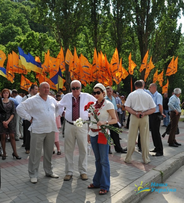 — Доки не вирішив, чи балотуватимуся до Верховної Ради, — каже Микола Каплій. — Зараз завдання — додати "Нашій Україні" популярності на Черкащині