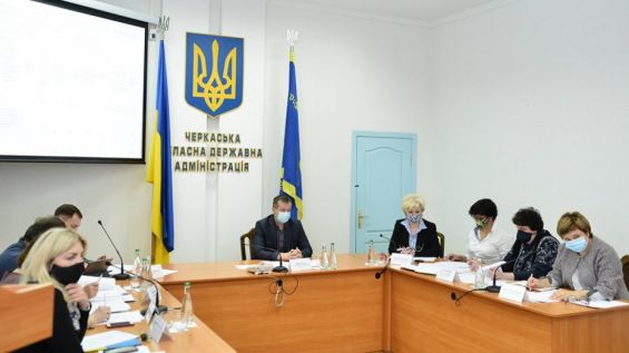 «Потрібно відроджувати престиж робітничих професій серед молоді», - очільник обласної служби зайнятості Григорій Дендемарченко під час засідання в ОДА