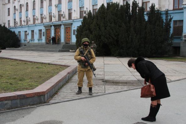 Вони ж, як і кримчани, дякували „визволителям”