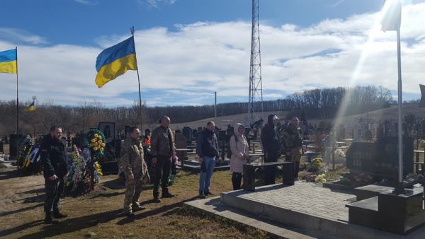 На місці поховань героїв-добровольців зі Сміли